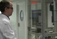 Tñecnico de ainia centro tecnológico en planta piloto de instrumenta´ción y automática