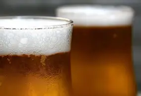 Imagen de unas cervezas, para enriquecer el artículo en el que hablamos sobre cómo realizar el análisis sensorial de la cerveza