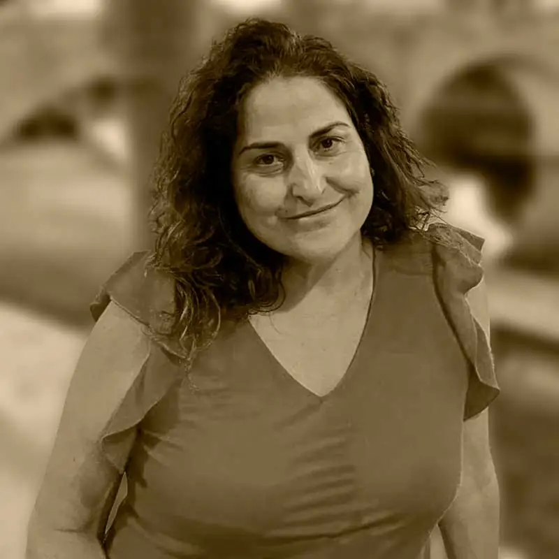 Carmen Montó Carmen Montó. Foto de perfil en acabado sepia